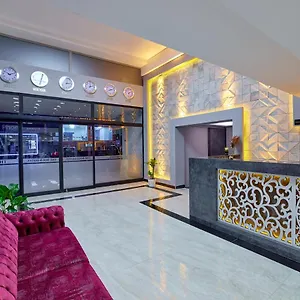  Otel The Bold