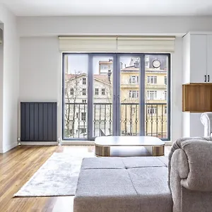 Comfy Flat In Sisli With Central Location Apartment